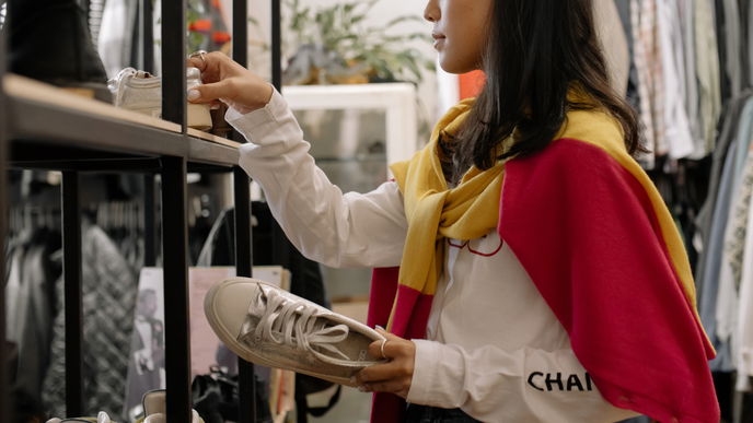 Schuh-Trend 2022: Diese 3 Fehler solltest du beim Schuhkauf vermeiden