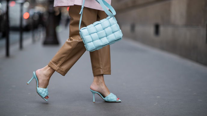 Schuh-Trend 2022: "Padded Mules" sind die angesagtesten Sandalen im Sommer