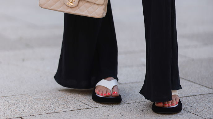 Schuh-Trend 2022: Darum lieben wir Chunky Flip Flops
