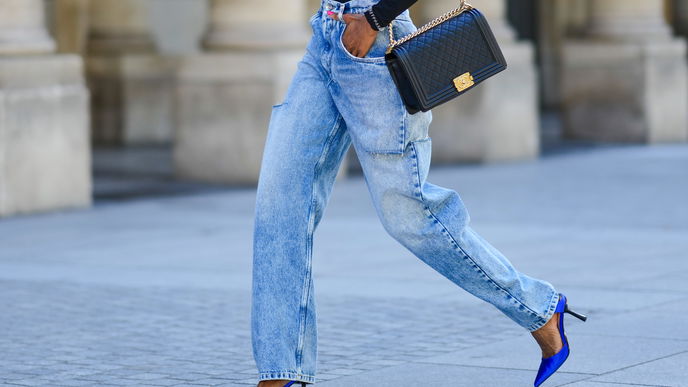 Diese Jeans von Zara zaubert kleinen Frauen lange Beine