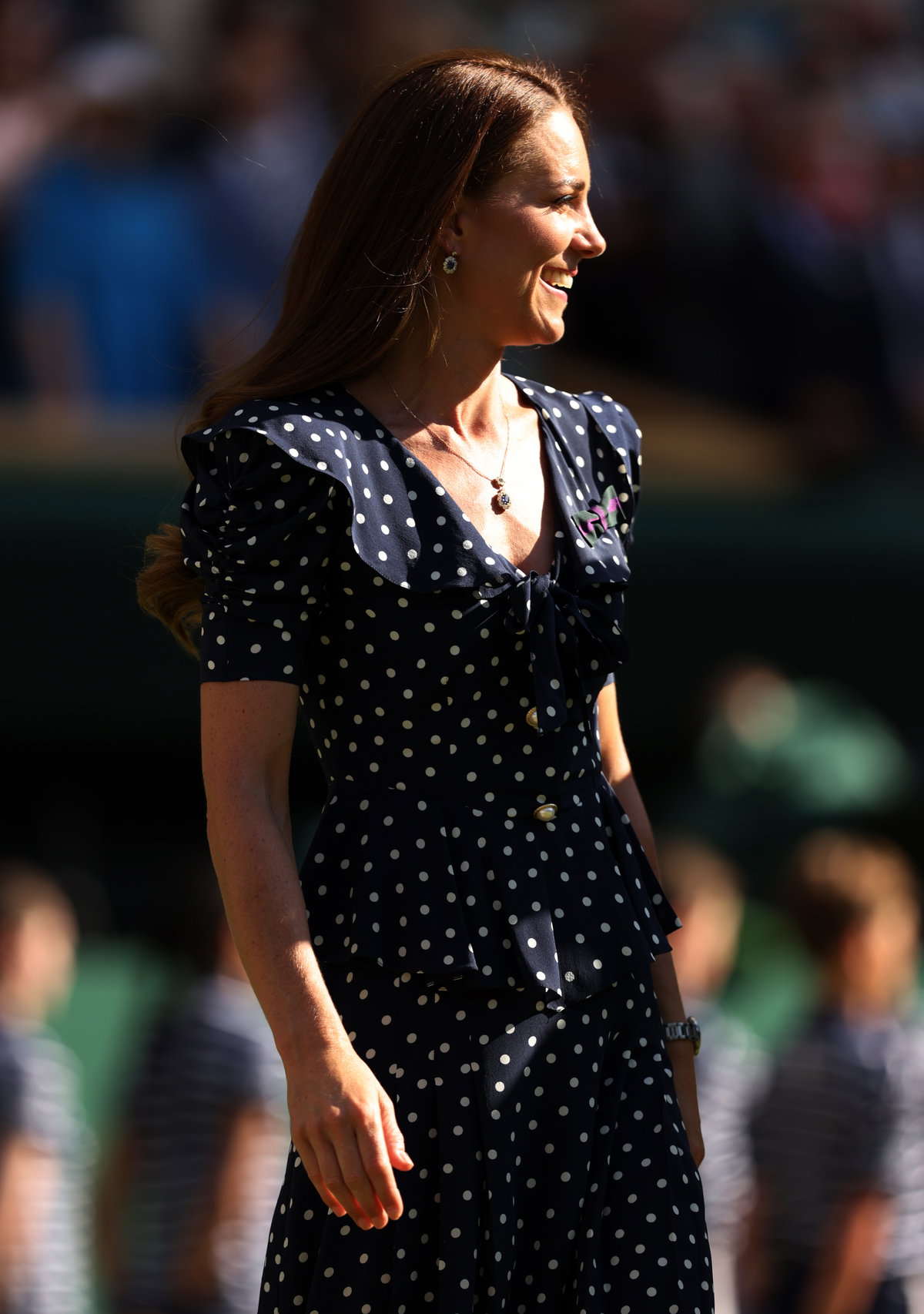 Kate trägt gepunktetes Kleid