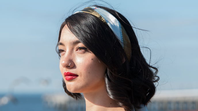 Frisuren-Trend 2022: Die 3 besten Haar-Accessoires für heiße Sommertage