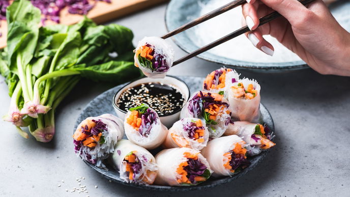 Ernährung bei Hitze: 3 günstige Sommer-Rezepte, die für Erfrischung sorgen