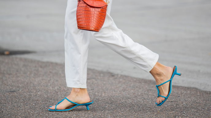  Schuh-Trend 2022: Darum lieben wir “Low Heels” im Sommer