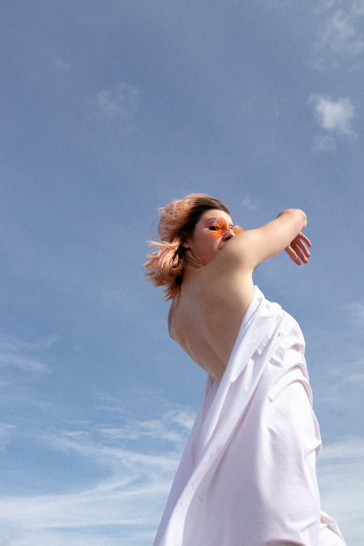 Frau und Himmel