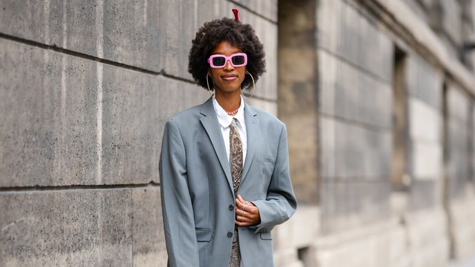 Modetrend 2022: 4 Tipps zum Oversized-Shoppen in der Männerabteilung