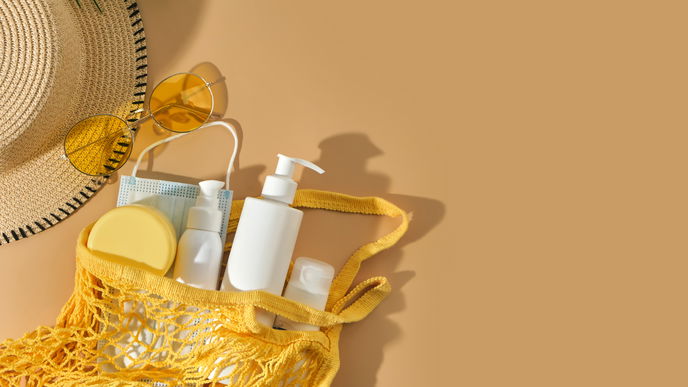 Urlaub 2022: Diese 3 Skincare-Produkte sollten in deinem Koffer nicht fehlen