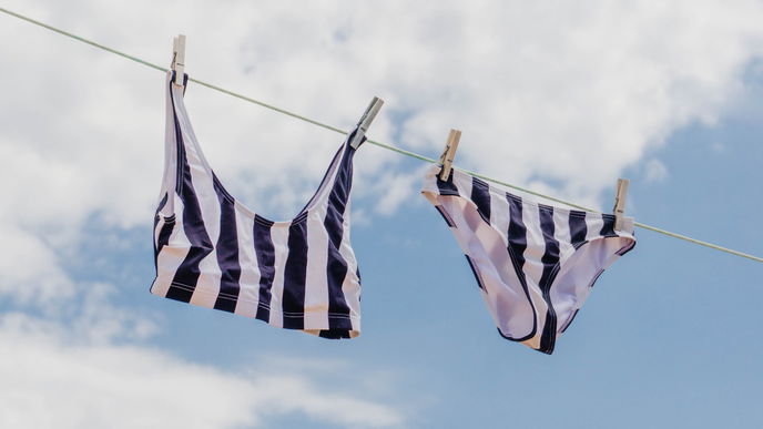 Bikini waschen: So pflegst du deine Bademode richtig