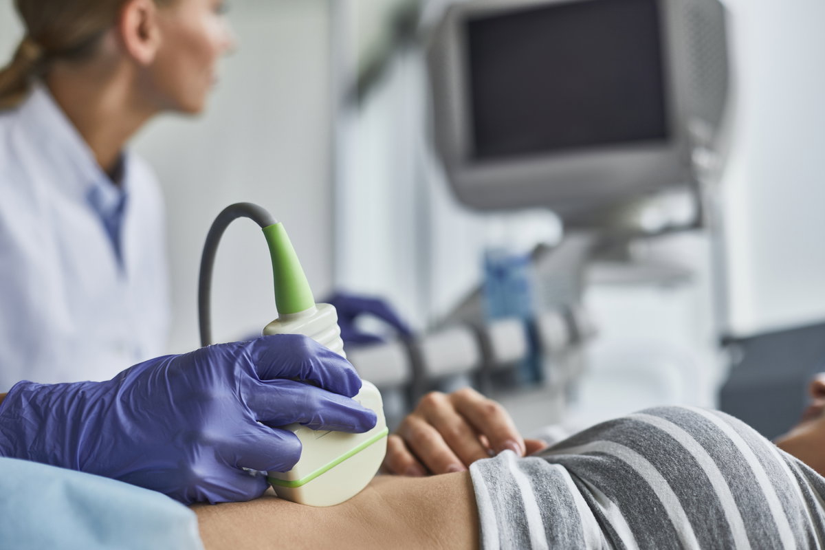 Eine Schwangerschaft außerhalb des Uterus kommt bei etwa einem Prozent der Schwangerschaften vor.