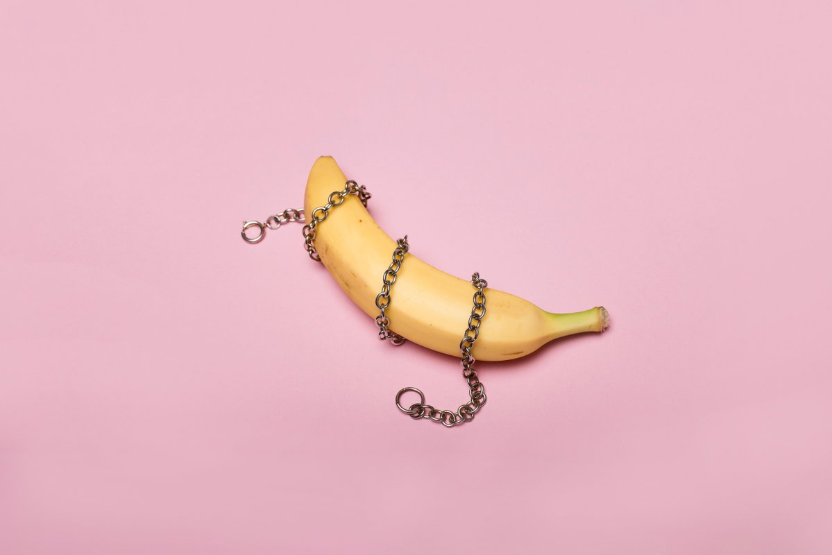 Banane in Fesseln