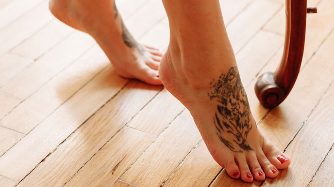 Fuß-Tattoo: Die schönsten Stellen und Motive und unsere Erfahrungen mit den Schmerzen
