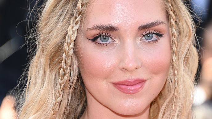 Frisuren-Trend 2022: So stylst du die "Braided Tendrils“ wie die Stars