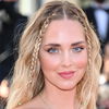 Frisuren-Trend 2022: So stylst du die "Braided Tendrils“ wie die Stars