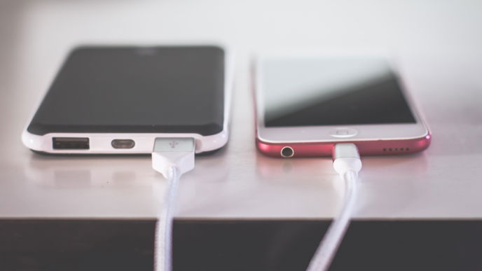 Strom sparen: 3 Fehler, die dein Handy zum ultimativen Stromfresser machen