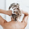 Tiefenreinigungsshampoo: Inhaltsstoffe, Anwendung und die besten Produkte für saubere Haare