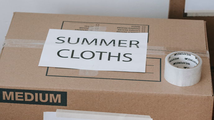 Kleiderschrank aufräumen: Dieses 15 Euro Ikea-Teil ist perfekt, um Sommerkleidung zu lagern