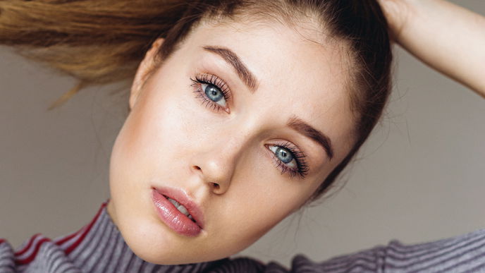 Beauty-Trend 2022: Natürliche Botox-Alternative! Dieses Serum sorgt sofort für straffere Haut