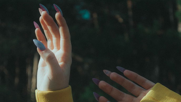 Beauty-Trend 2022: Mit "Coast Nails" verlängern wir das Sommergefühl