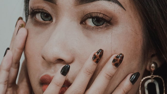 Nagel-Trend 2022: DAS sind die 3 angesagtesten Nageldesigns für den Herbst