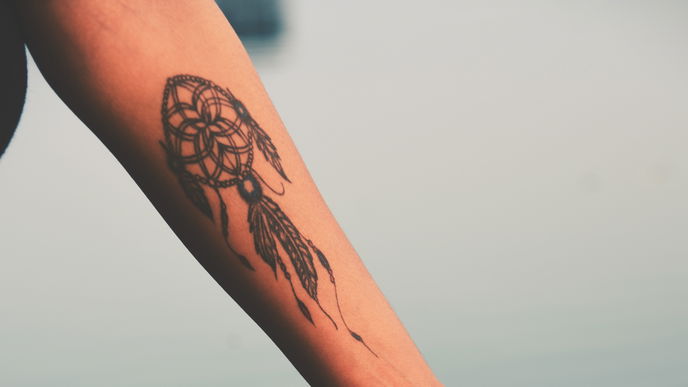 Tattoo Unterarm: Motiv-Ideen und Erfahrung mit Schmerzen