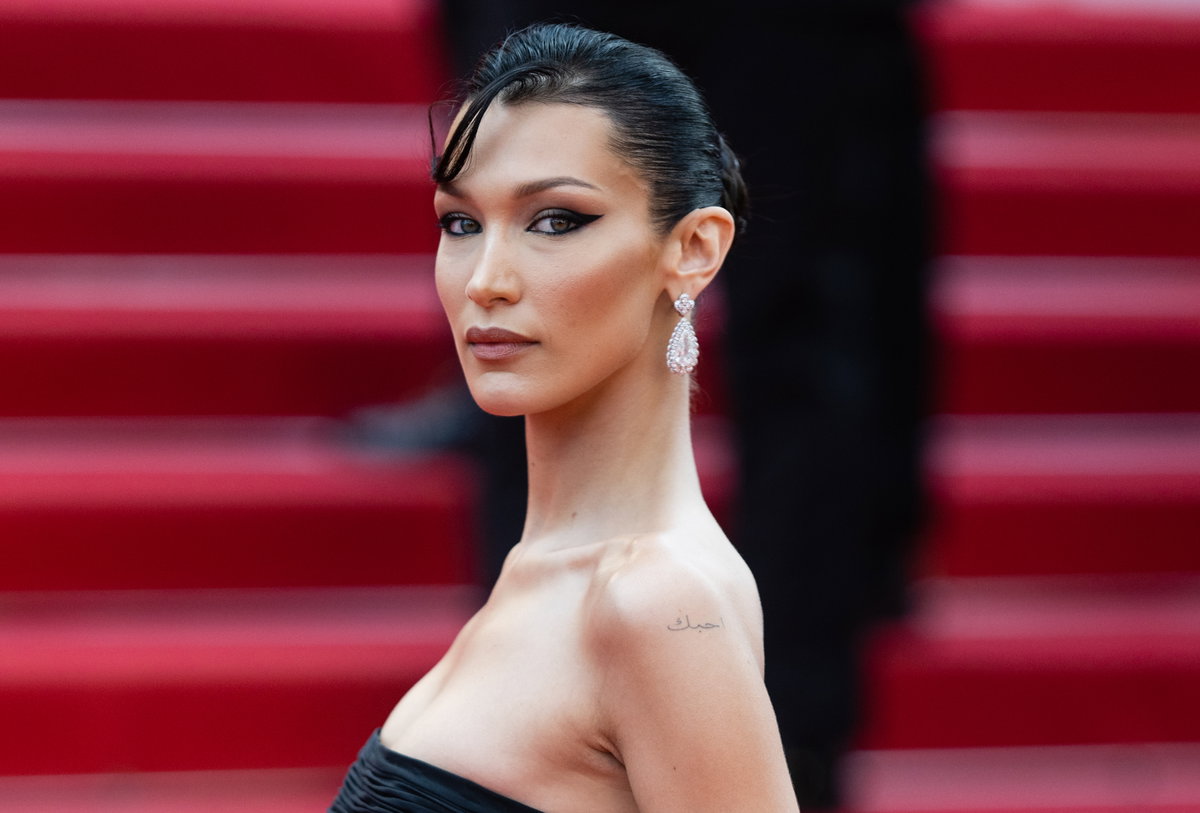 Bella Hadid Foxy Eyes