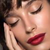 Beauty-Trend 2022: So hilft dir deine Wimpernzange, den perfekten Lidstrich zu ziehen