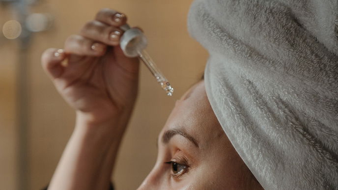 Geheimtipp einer Beauty-Redakteurin: 3 bezahlbare Produkte, die meine Hautbarriere gerettet haben