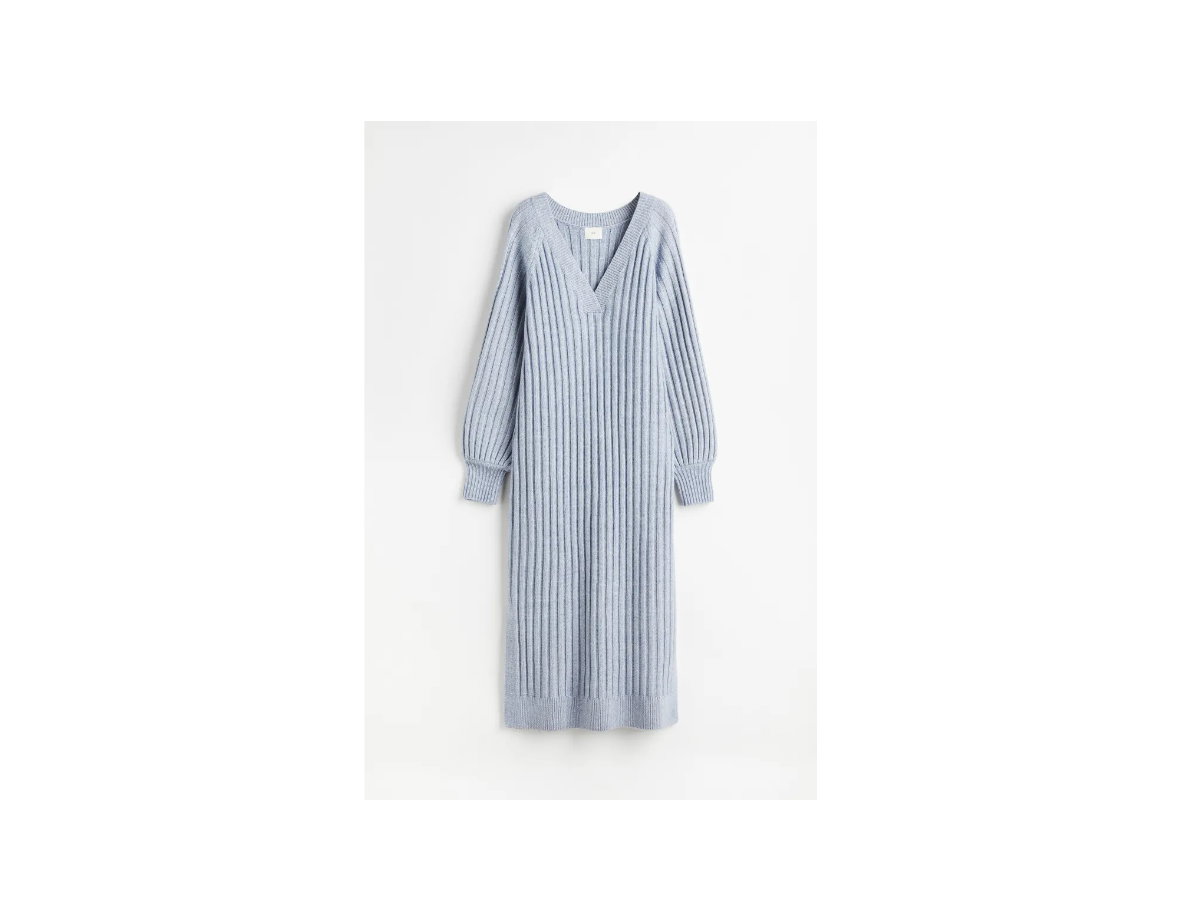 Geripptes Strickkleid Blau