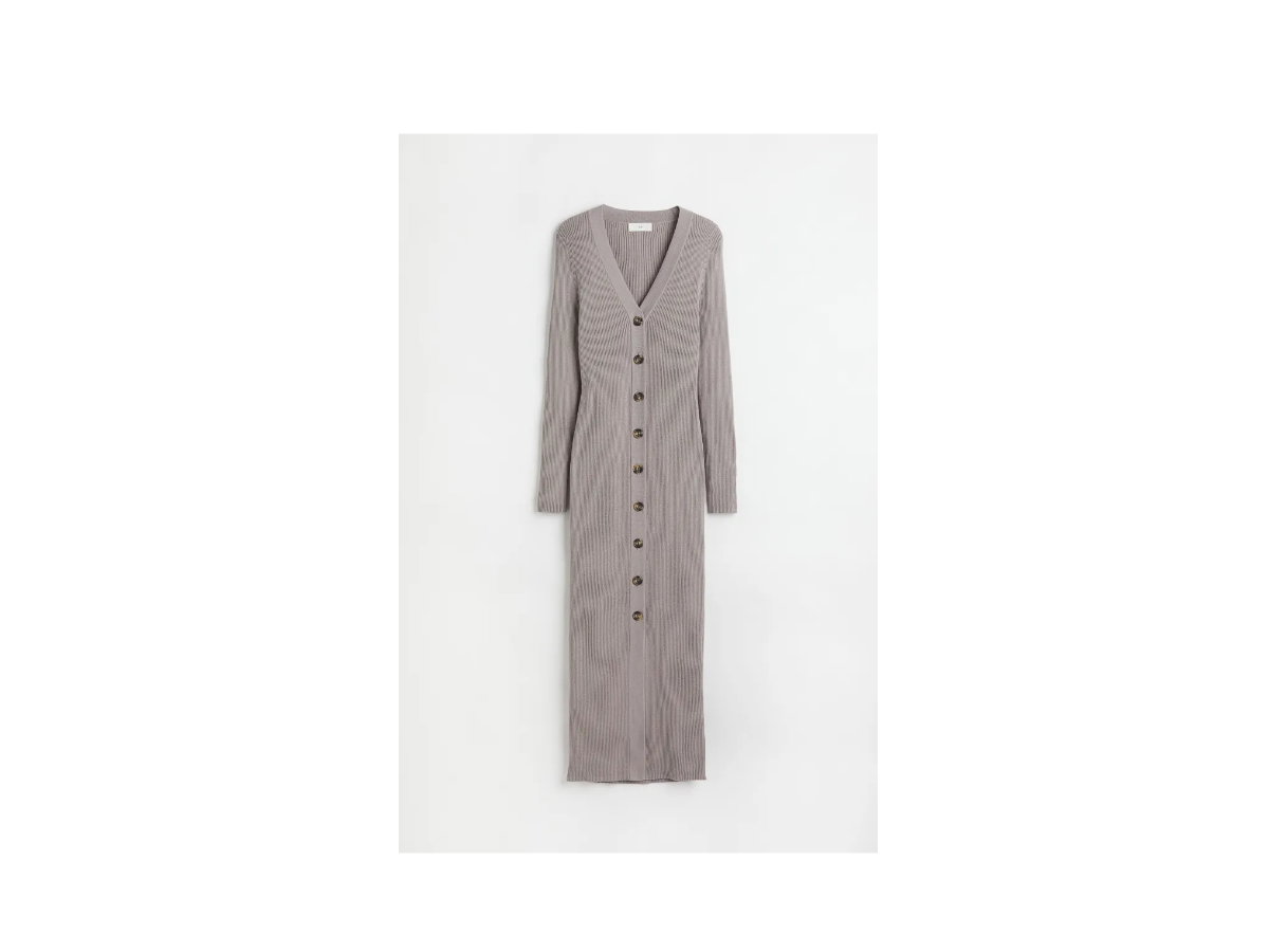 Geripptes Kleid mit Knöpfen