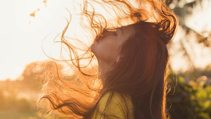 Frisuren-Trend 2022: Mit diesen 3 Tipps duften deine Haare immer gut