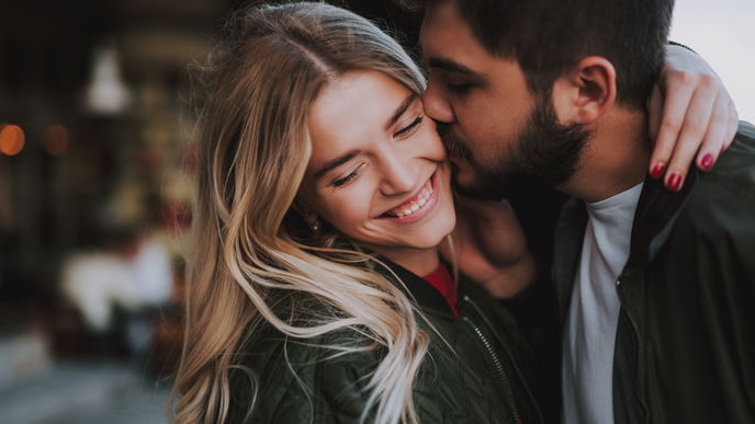 Dating: Diese 5 Dinge finden Männer an Frauen attraktiv