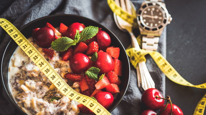 5 zu 2 Intervallfasten: So funktioniert die effektive Ernährungsmethode