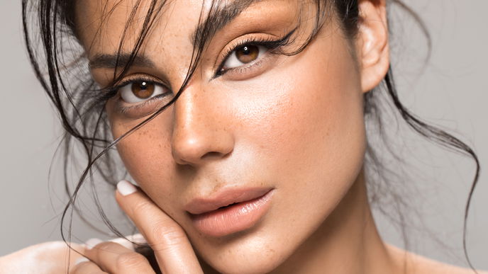 Cat Eye Make-up: So schminkst du den verführerischen Look