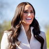 Herbst-Trend 2022: Diesen schicken Lederrock gucken wir uns bei Meghan Markle ab!