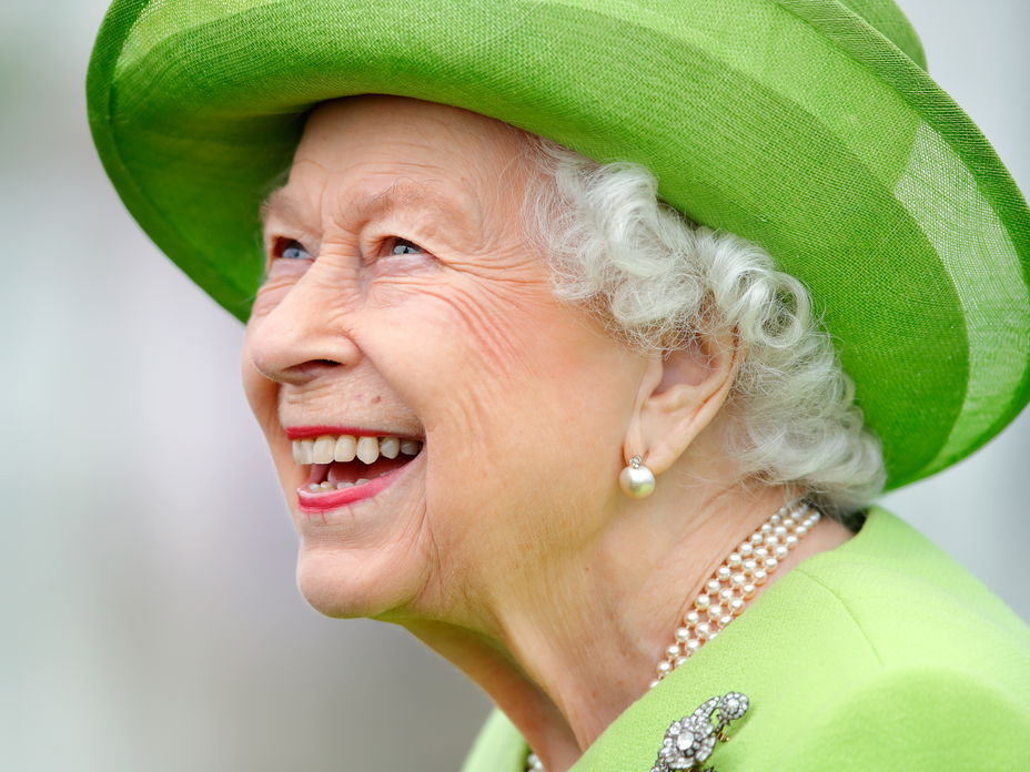 Queen Elizabeth lächelt