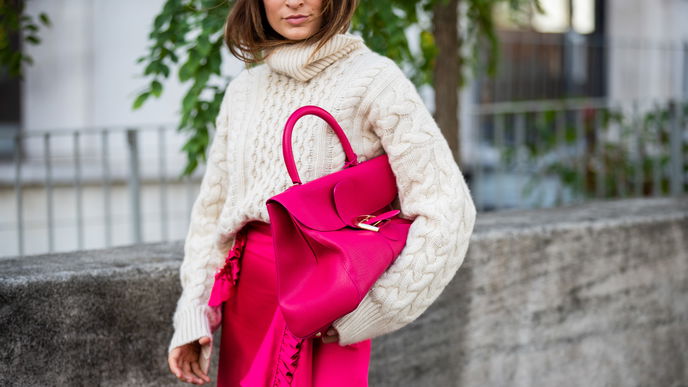 Herbstmode Trend 2022: Pullover mit diesem Strick-Muster lieben die Französinnen