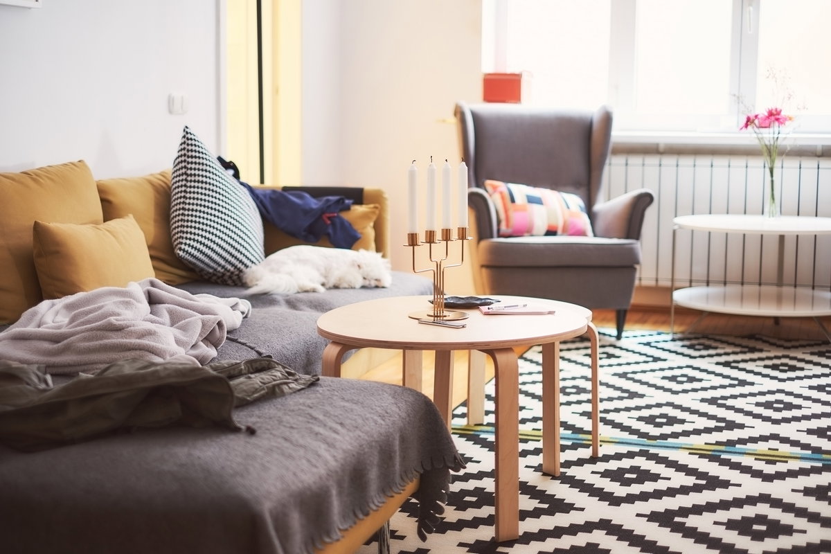 Wohnzimmer ungemütlich eingerichtet