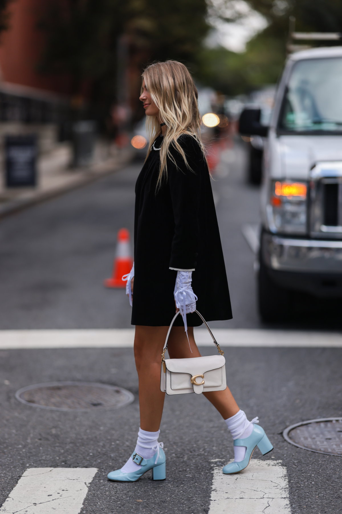 Xenia Adonts Schuhe