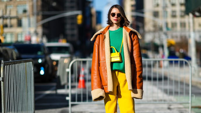 Winter-Trend 2022: Bye bye, Winterblues! Mit diesen 3 Farben kannst du deine Stimmung verbessern