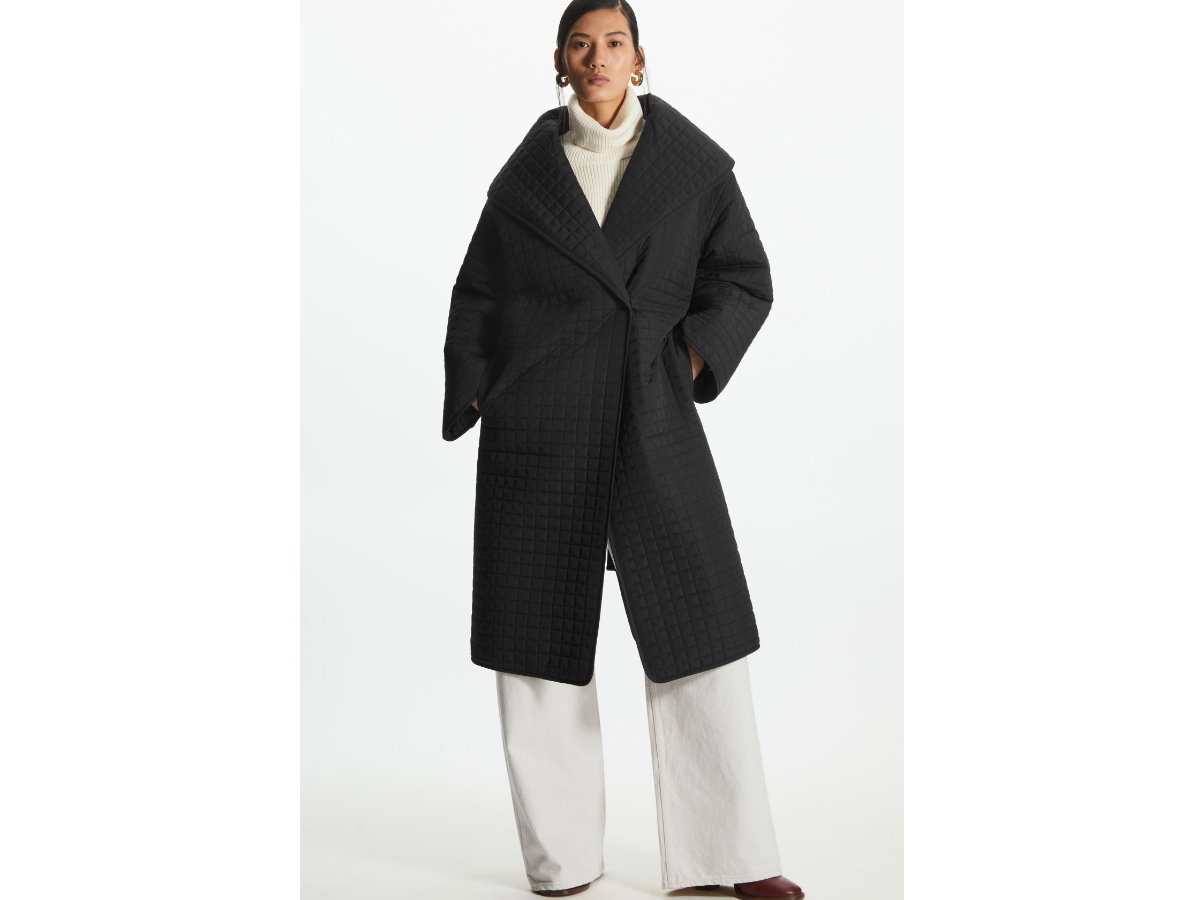 Langer Steppmantel von COS