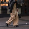 Modetrends Herbst 2022: Hosen im "Utility"-Style sind in dieser Kombination das stylische Comeback!