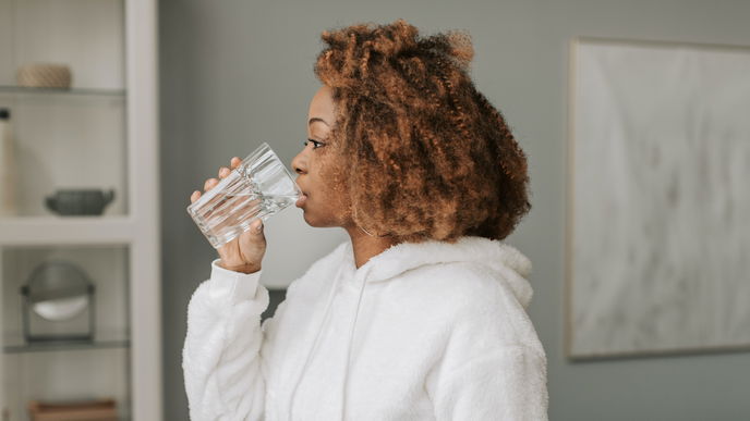 Wie viel sollte man am Tag trinken: Diese Flüssigkeitsmenge braucht ein gesunder Körper