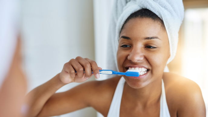 Gesundheit: Darum solltest du niemals Zahnpasta schlucken – laut Zahnarzt!
