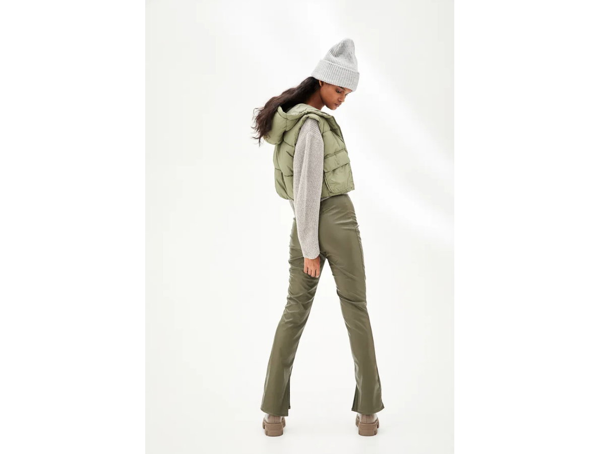 Ausgestellte Leggings