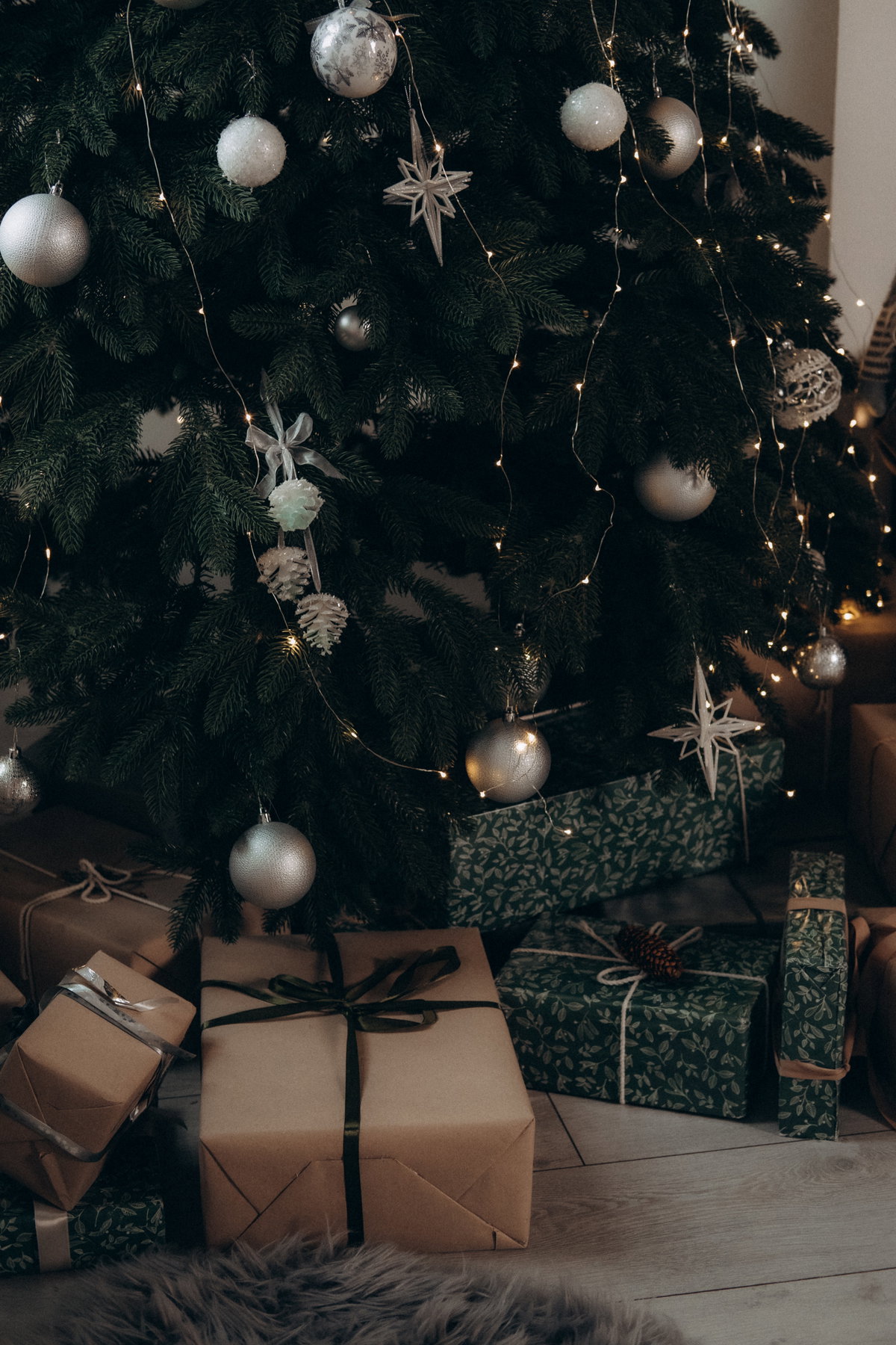 Geschenke unter dem Baum