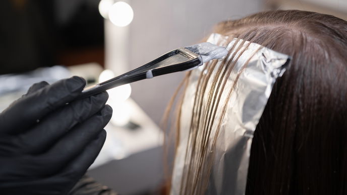 Frisurentrend 2022: "Base Breaker" Färbetechnik ist DIE Revolution der Haarfarben