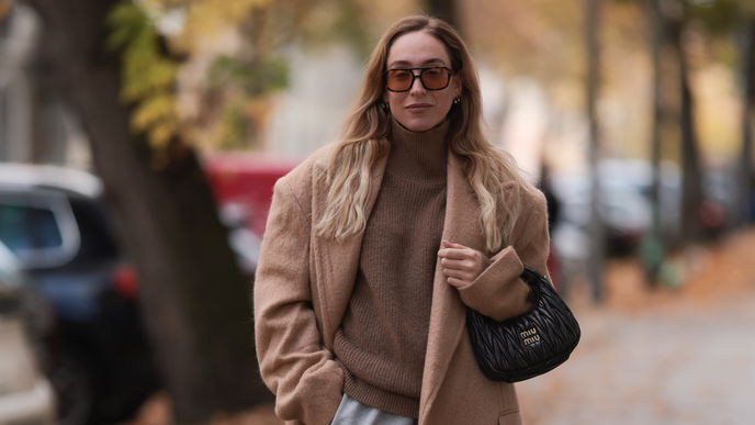 Winter-Trend 2022: So stylst du oversized Kleidung als kleine Frau