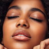 Beauty-Trend: Voluminöse Lippen – Dieser Lipgloss unter 25 Euro geht komplett viral