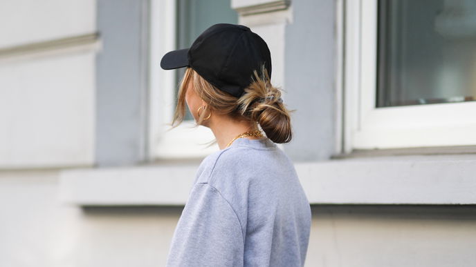 3 einfache Ideen für den perfekten Messy Bun, die jedem gelingen