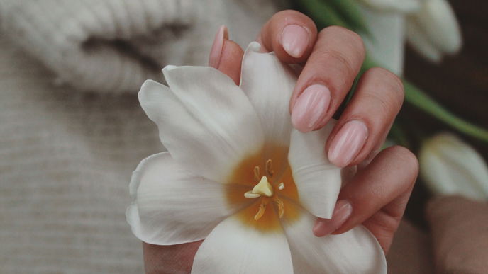 Easy Upgrade! So funktioniert der TikTok-Trend "Polygel Nails" für deine Fingernägel